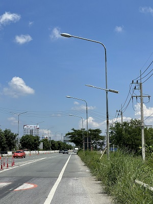 ผลงานติดตั้งดัดแปลงไฟถนนโซล่าเซลล์บนเสาไฟฟ้าเดิม NS THAI รูปที่ 2