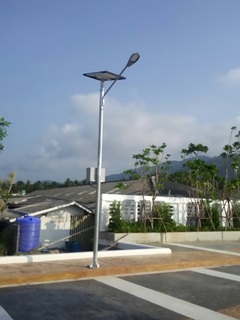 เสาไฟถนนโซล่าเซลล์ แบตเตอรี่แยก